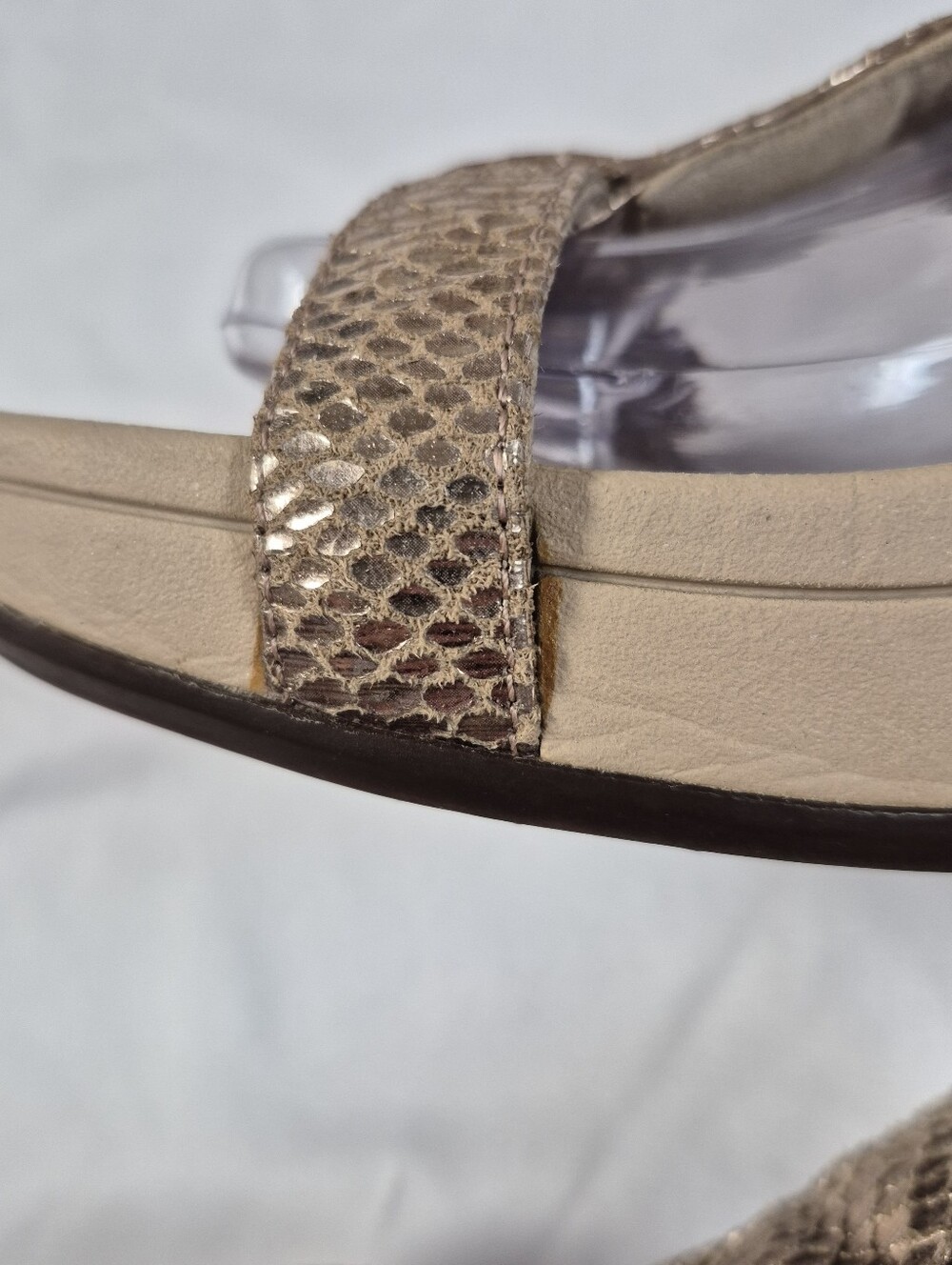 Vionic Ellie Platform Comfort Sandal Rose Gold Metallic Snake Women's Size 9 - Picture 3 of 9